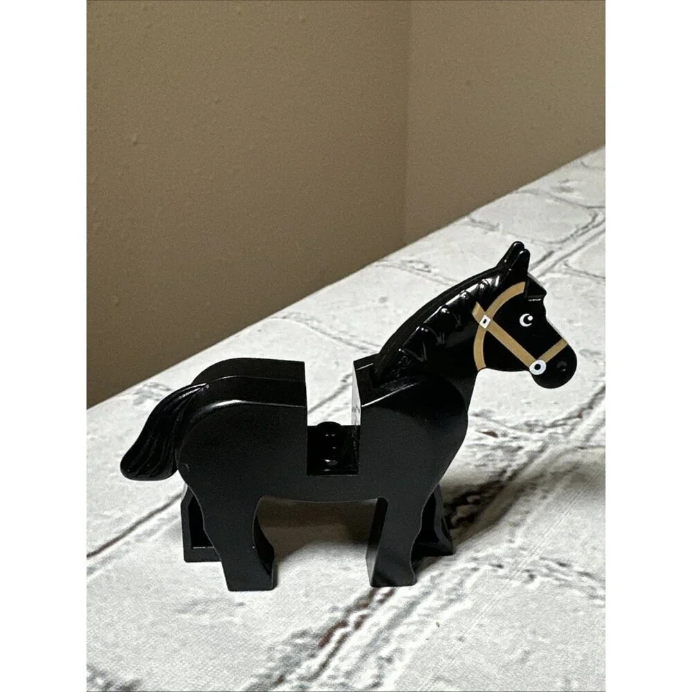 Lego Mini Figure Black Horse Moveable Head Brown Bridle Pattern Replacement